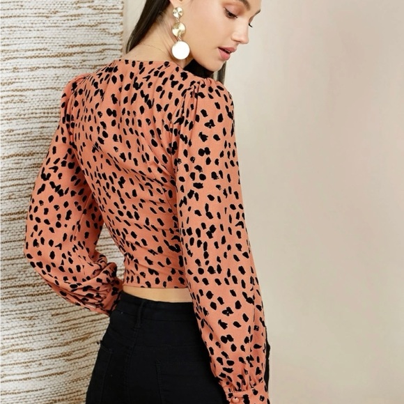 SHEIN animal print top - Picture 3 of 11